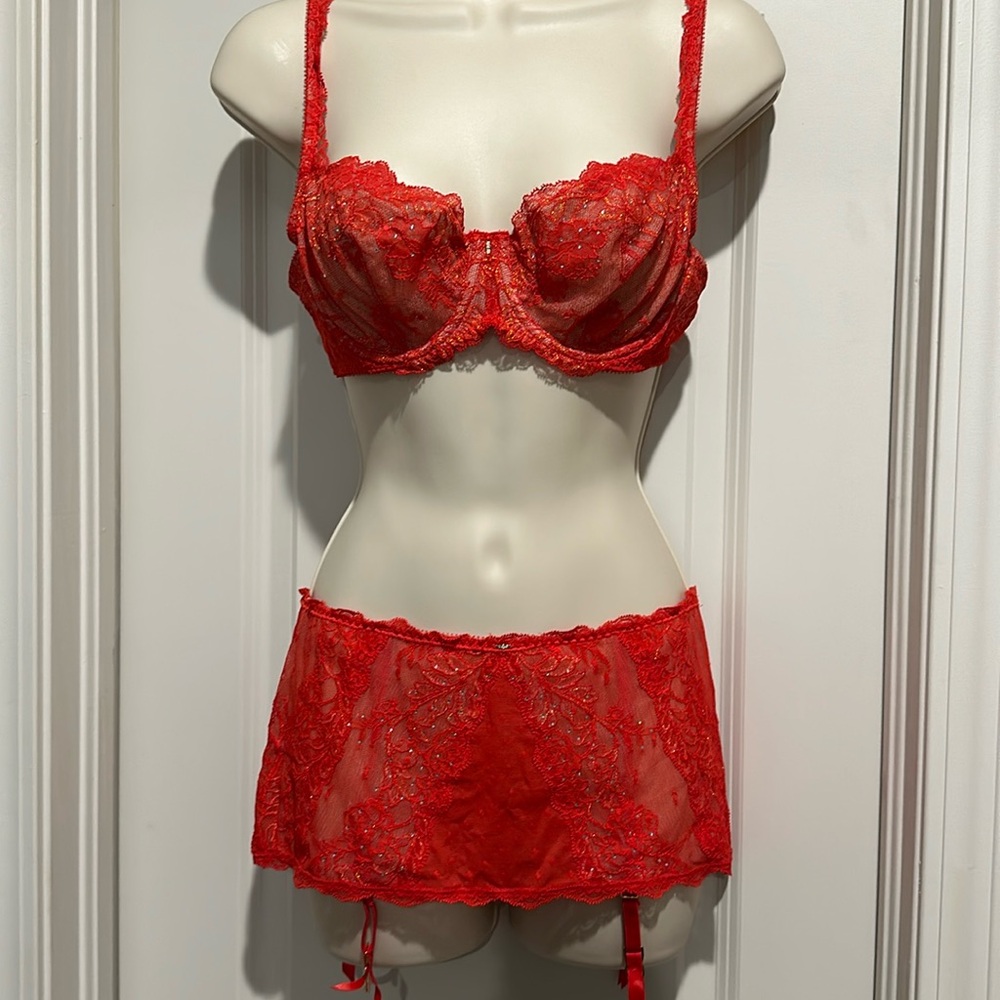 Victoria Secret red set